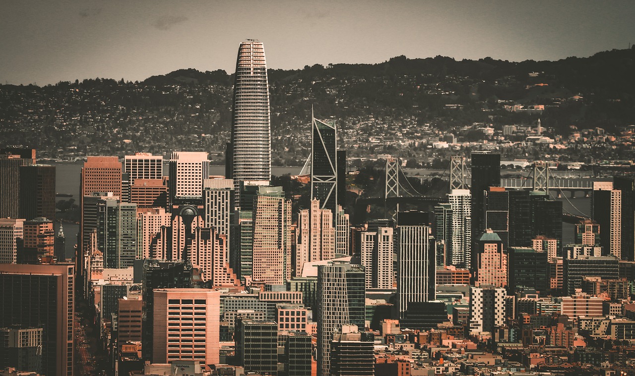 场激烈的对 场激烈的对